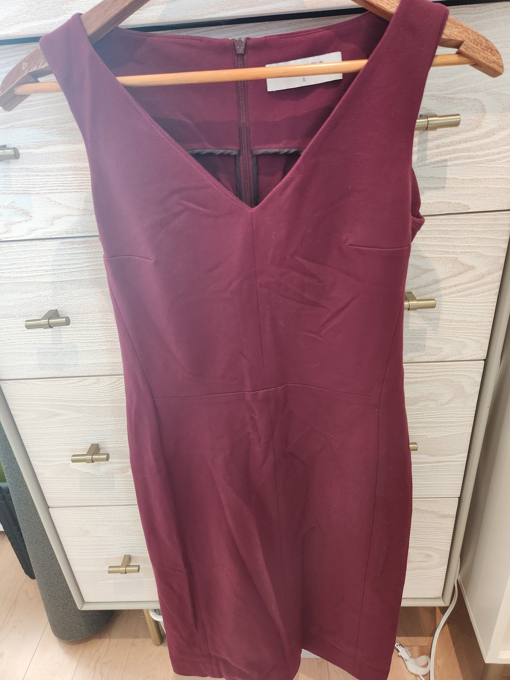 MM Lafleur Burgundy Sleeveless V-Neck Sheath Dress
